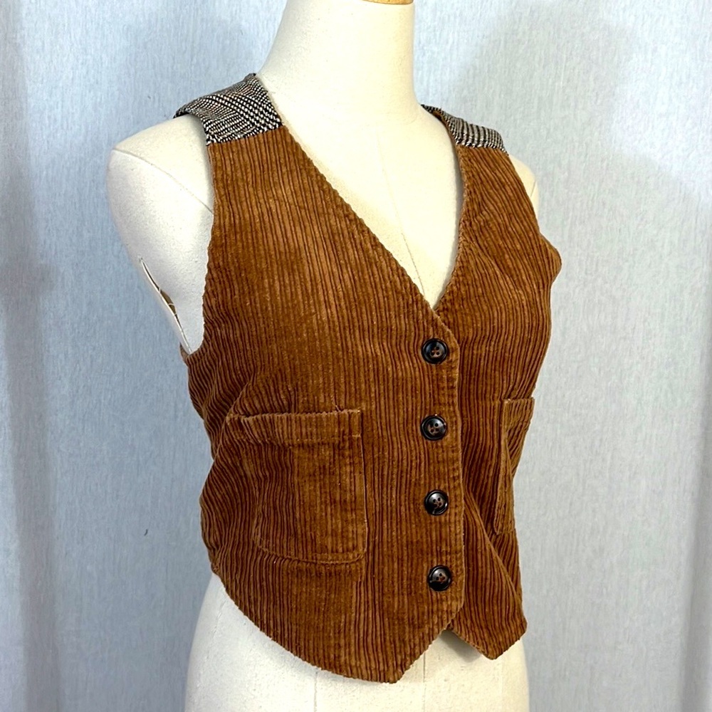 Love Riche brown corduroy and plaid back cropped vest size M